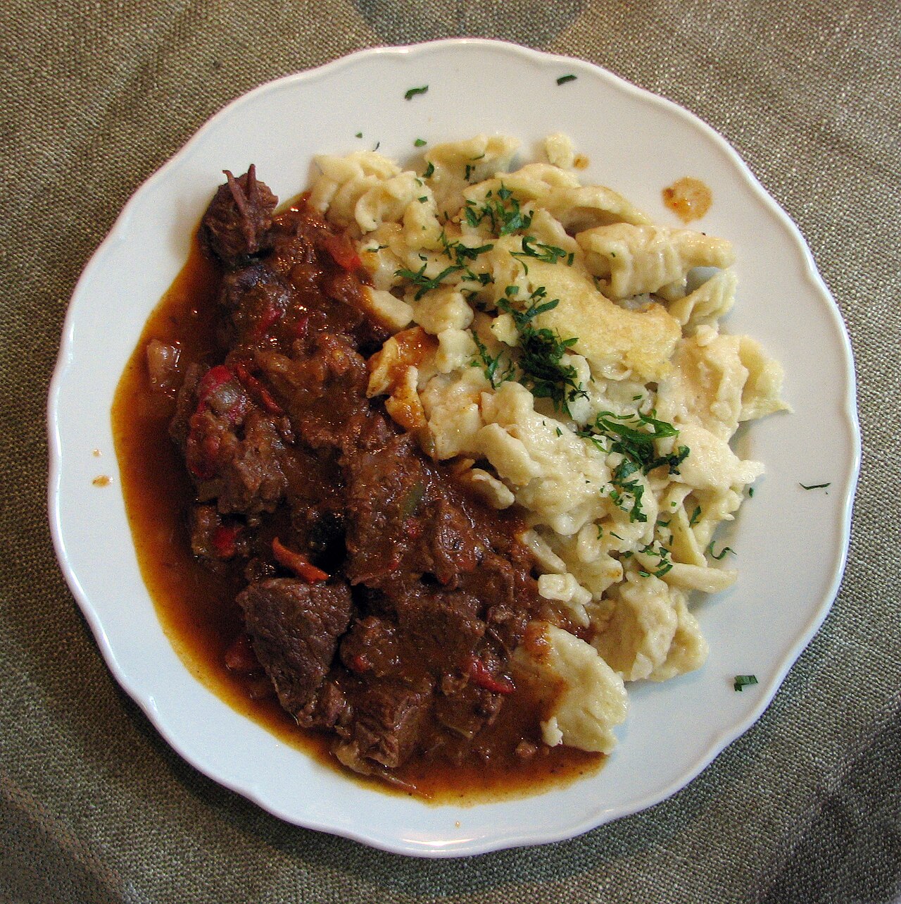 Bakonyi sertésszelet galuskával